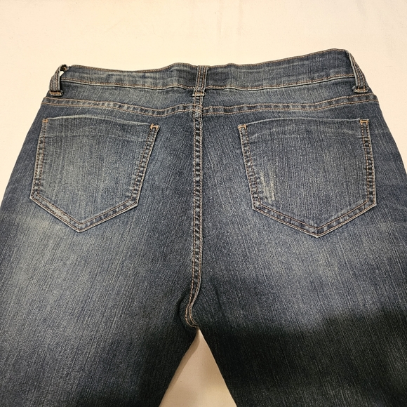 Boys "True Blue" est 1984 Jr Sz 13 jeans, pre-owned. Great condition. - Picture 6 of 16